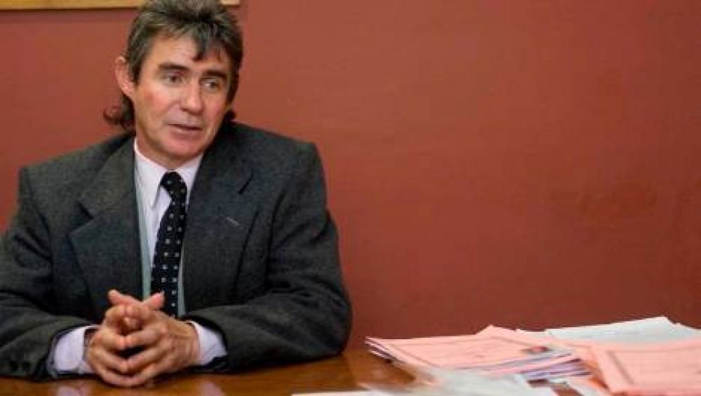 Piden que el Colegio de Abogados se expida sobre Rosales Vera