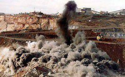Las empresas mineras deben dejar de victimizarse y aportar por lo que se llevan de Santa Cruz