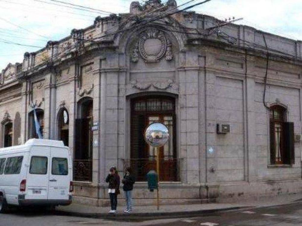 Dos frentes electorales se presentaron hasta anoche