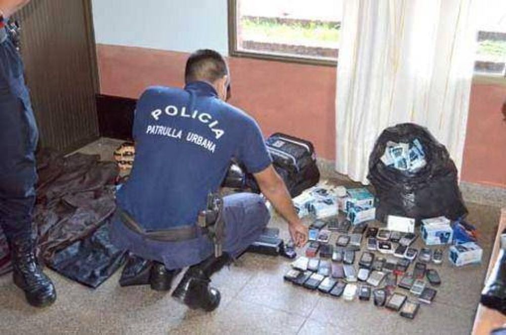 A �Hormiga� lo apresaron cuando robaba 113 celulares
