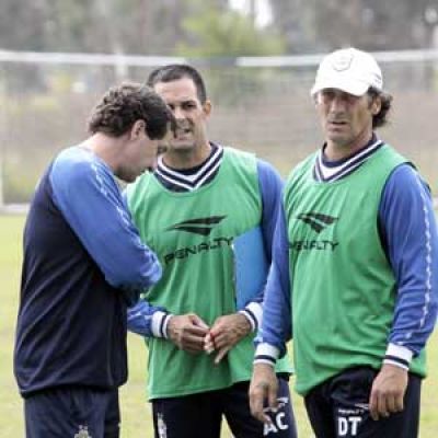 La dirigencia pagar� abril y as� desactivar� varios problemas