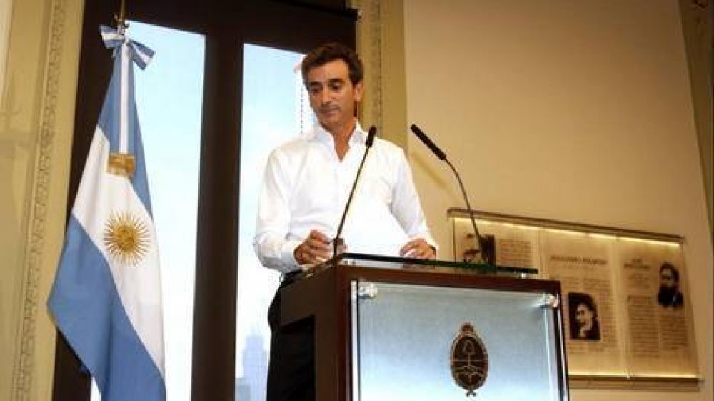Randazzo: "Estamos ante un hecho muy grave, queremos determinar si fue un siniestro o un accidente"
