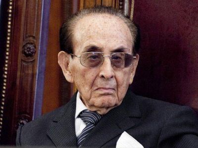 El kirchnerismo perdi� la votaci�n en la Legislatura y Fayt es "personalidad" porte�a
