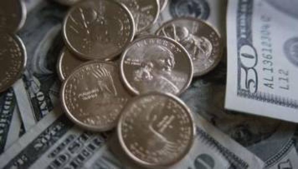 El d�lar 'blue' se consigue a $ 8,16 y el 'oficial' cerr� a $ 5,33