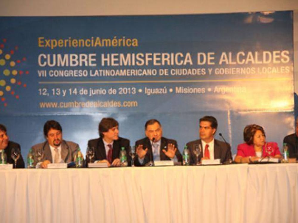 Cumbre de alcaldes en Iguaz�