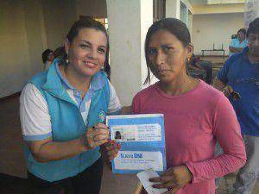Entrega de DNI en La Primavera: �De un total de 83, entregamos 53
