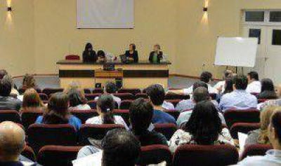 Importante capacitaci�n en el Hospital Odontol�gico de Complejidad Integrada