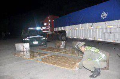 Gendarmer�a intercept� un cami�n con m�s de 200 kilos de marihuana en Jujuy