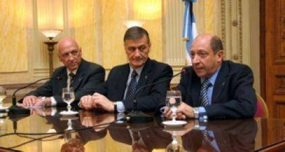 Binner: "El acceso a la informaci�n mejora la democracia"