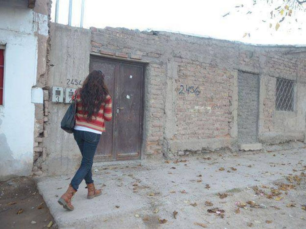 La dur�sima historia llena de golpes, abusos sexuales y abandono de la nena que fue violada por su padrastro