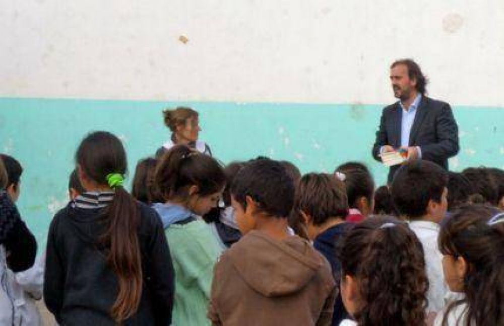 El Movimiento de Integraci�n y Desarrolla apoya la candidatura de Emiliano Giri