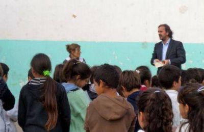 El Movimiento de Integraci�n y Desarrolla apoya la candidatura de Emiliano Giri