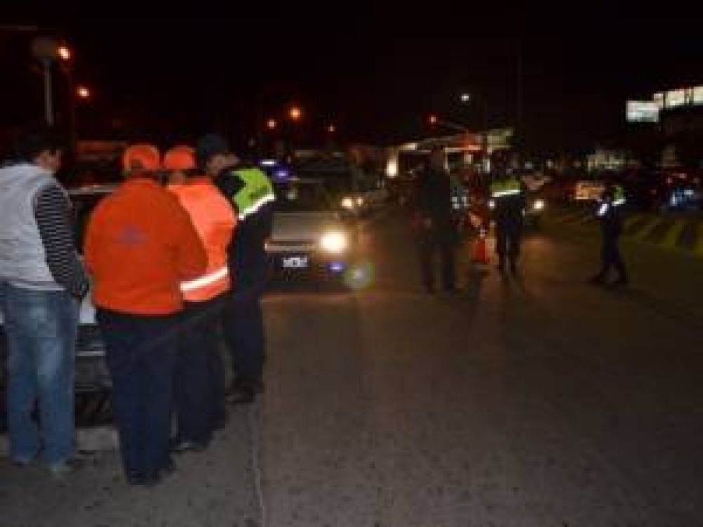 Seguir�n los controles vehiculares en la Avenida Santos Ortiz