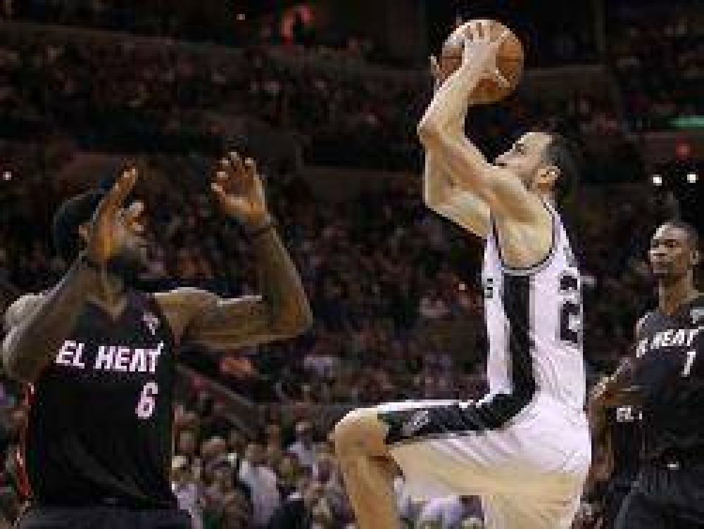 Mala noche para Manu: fue derrota de los Spurs