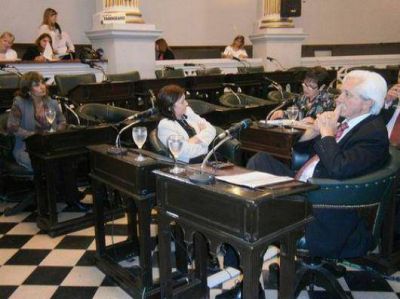 El Senado trat� los pliegos de Rodr�guez De Le�n y Ojeda