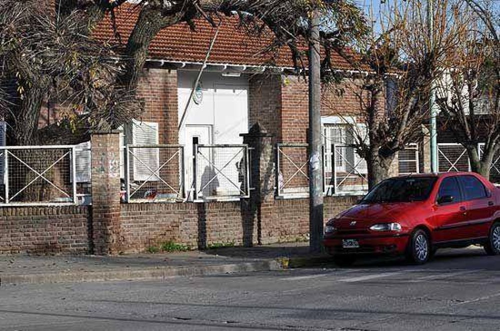 Escuela Secundaria se considera en riesgo sanitario
