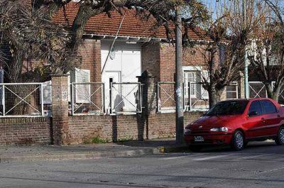 Escuela Secundaria se considera en riesgo sanitario