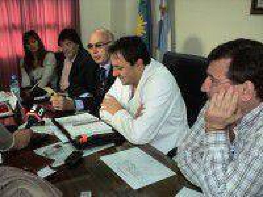 El Municipio entreg� aparatolog�a al Hospital por un valor de $40.000