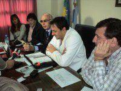 El Municipio entreg� aparatolog�a al Hospital por un valor de $40.000