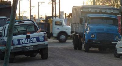 Detuvieron a dos bolivarenses por el robo de 90.000 kilos de soja