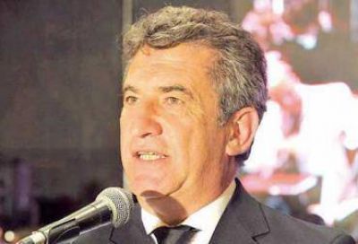Anuncian suba de las asignaciones familiares
