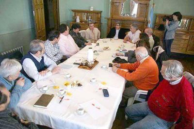 Representantes de c�maras y asociaciones podr�an crear una federaci�n provincial