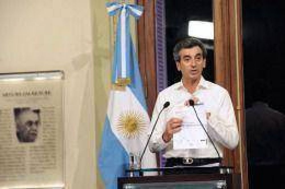 Randazzo recibe a la comisi�n de investigaci�n del choque de trenes