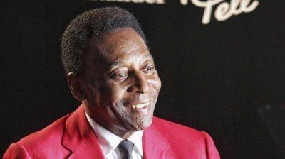 Pel�: "Invitar�a con gusto a Maradona a mi casa durante el Mundial"