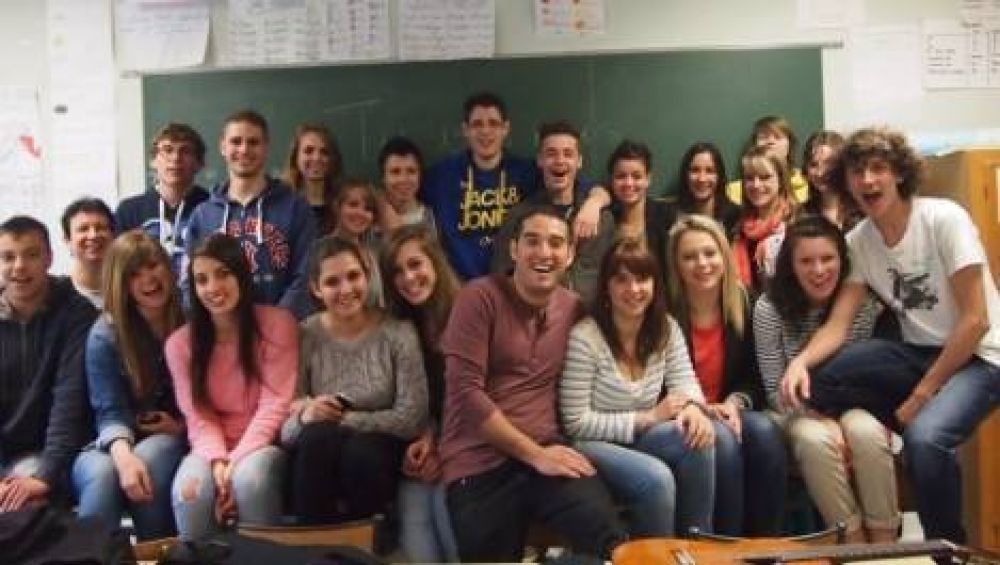 Joven catamarque�o dio a conocer nuestra cultura en Francia