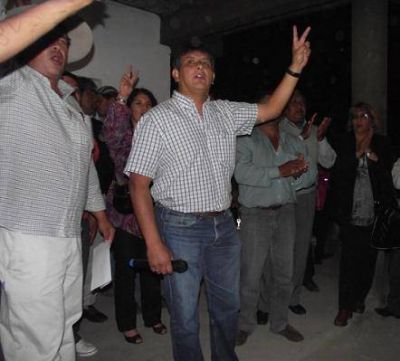 Municipales cobraron sus haberes