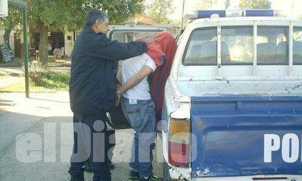 Secuestran a un repartidor de golosinas y lo abandonan