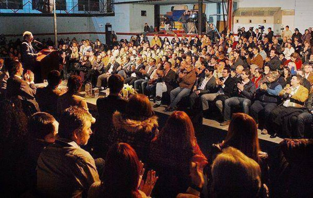 "No le vamos a hacer el juego a nadie en particular", afirm� Dar�o Giustozzi