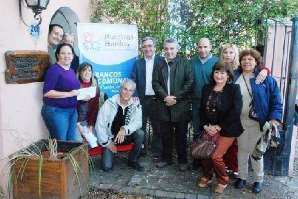Tigre en gesti�n asociada con �Nuestras Huellas� otorga incentivos econ�micos a los emprendedores 