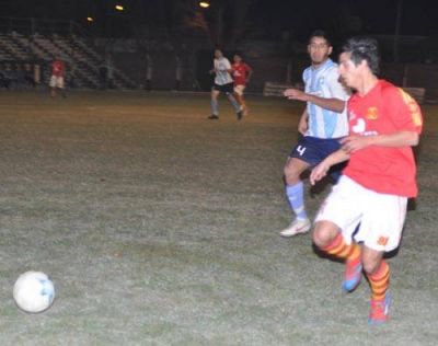 F�tbol local: Belgrano le gan� a Conesa y le meti� presi�n a Social