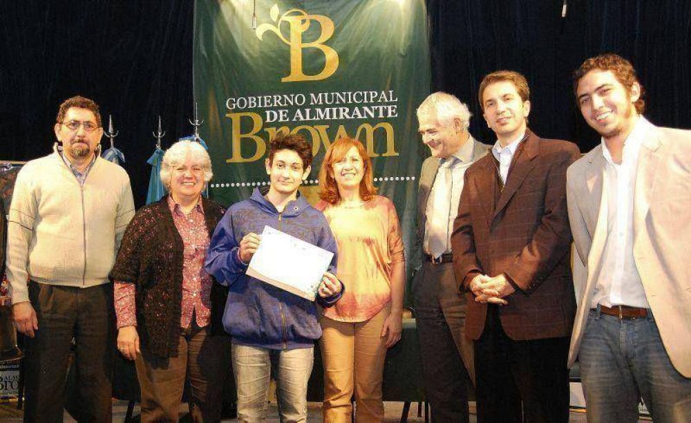 Se lanz� el Parlamento Juvenil 2013