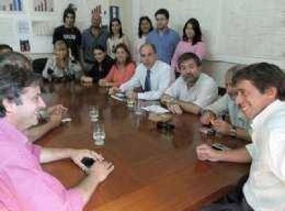 Un sector de FR propone sumarse a una alianza