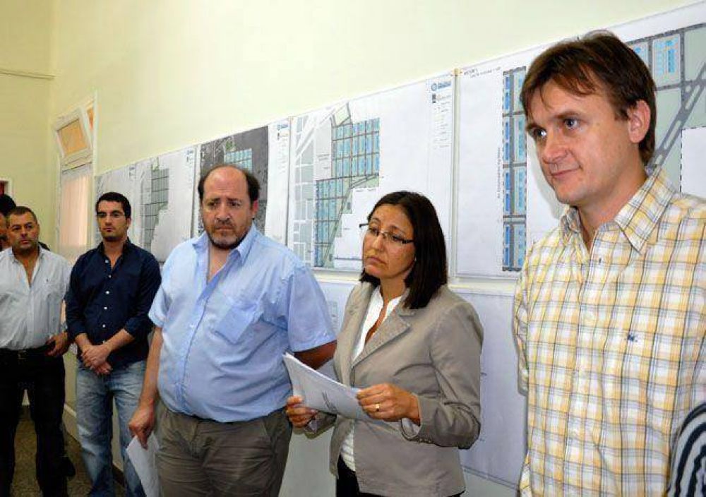 Iaco y Ecop, dos empresas locales, construir�n 542 viviendas del Procrear en Santa Rosa