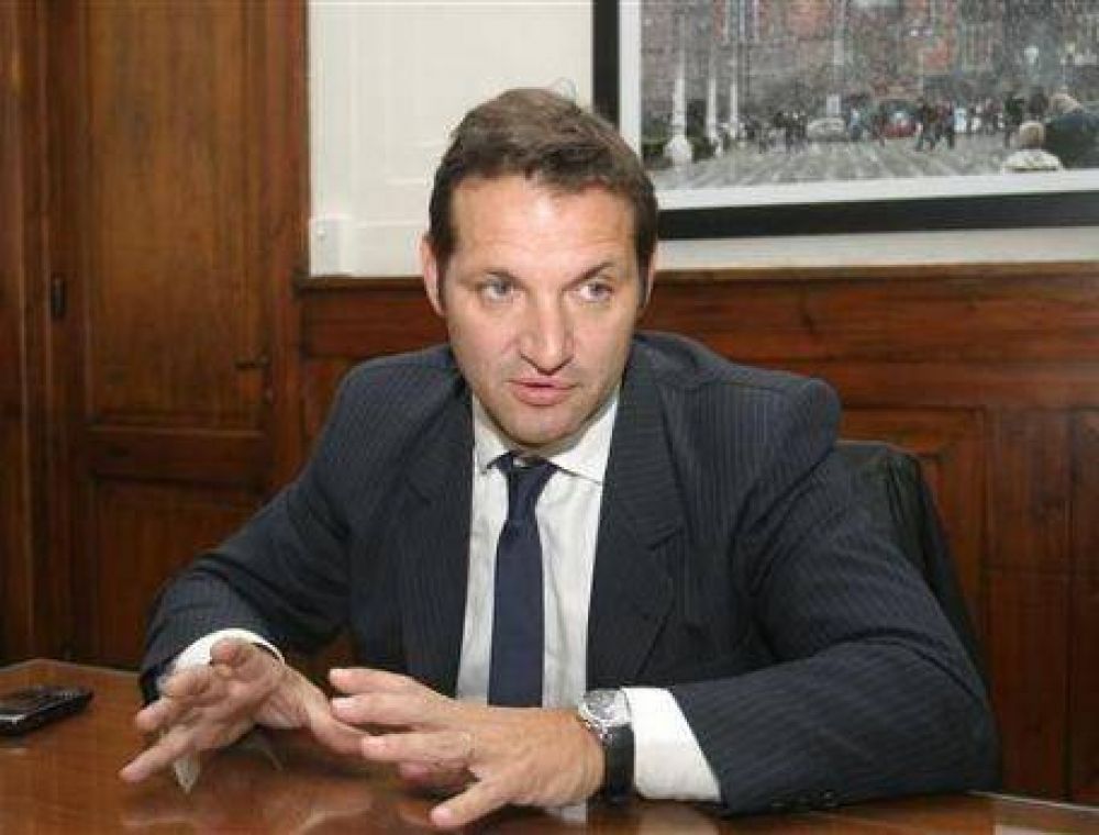 Acci�n de amparo y posibilidad de intervenci�n de los colegios de abogados