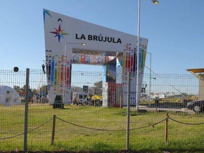 La Br�jula cierra sus puertas con la intensi�n de volver y con un mill�n y medio de visitantes