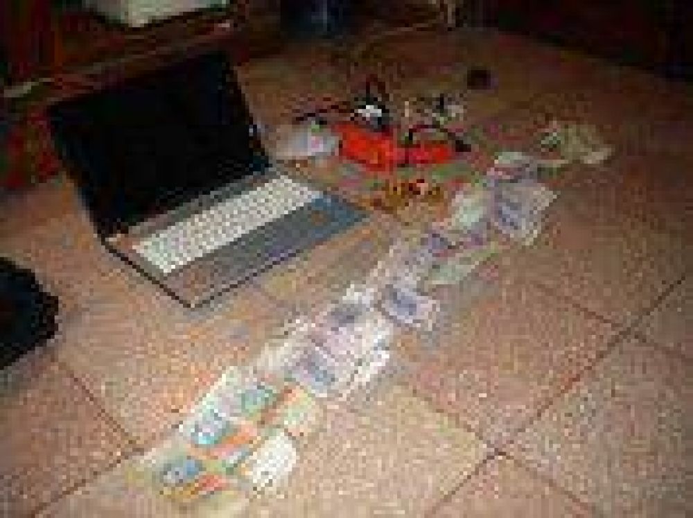 Recuperaron joyas y dinero robados en el barrio TAC
