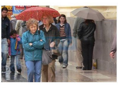 Anuncian un D�a del Padre nublado con probabilidad de lloviznas
