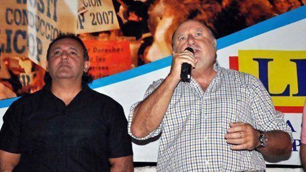 El bustismo sali� a contestarle a C�ceres	 