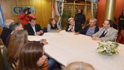 Osuna convoc� a los ex intendentes de Paran�  