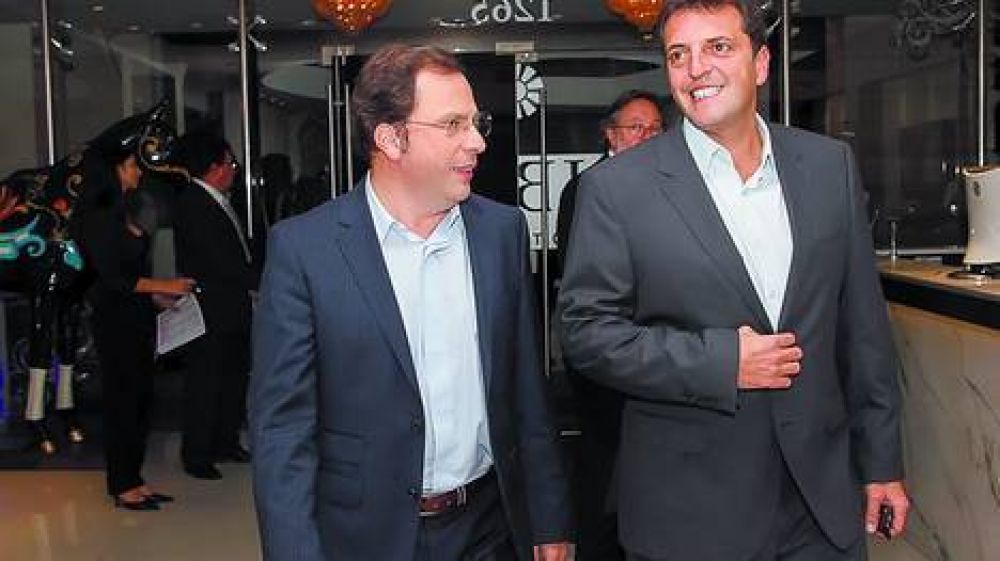Massa espera una mega encuesta para definir c�mo va a jugar