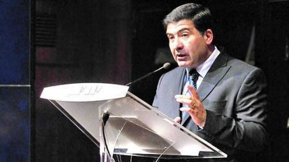 D�lar turista: neg� la AFIP versiones de m�s recargos