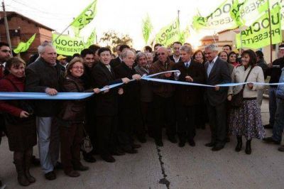 Villa Mercedes sum� 12 cuadras m�s de pavimento urbano