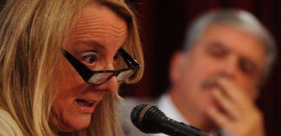 Bajo la intensa presi�n de La C�mpora, se define el futuro de Alicia