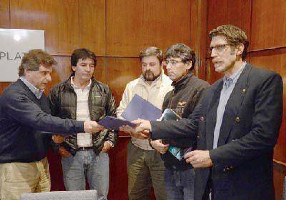 Conf�an a ONG la b�squeda de acuerdos por la polic�a municipal