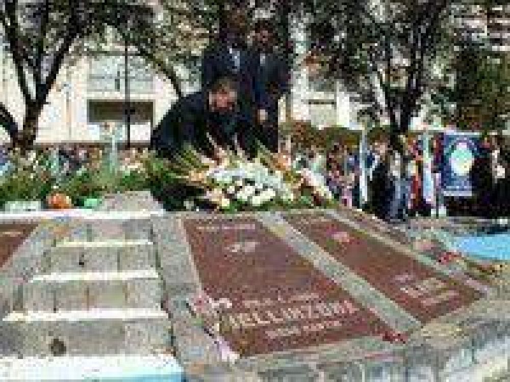 Realizaron acto en homenaje a los ca�dos en Malvinas al cumplirse el 31� aniversario del fin de la guerra