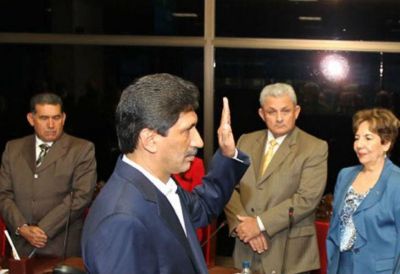 El hermano de Ch�vez no es abogado pero ser� jefe de los jueces en Venezuela